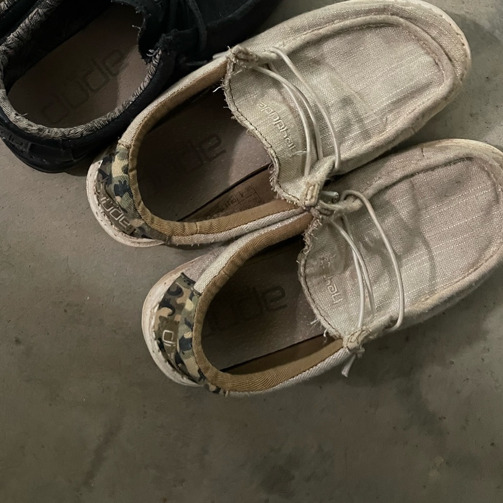 Kids Size Y2 Hey Dudes. Khaki and Camo.